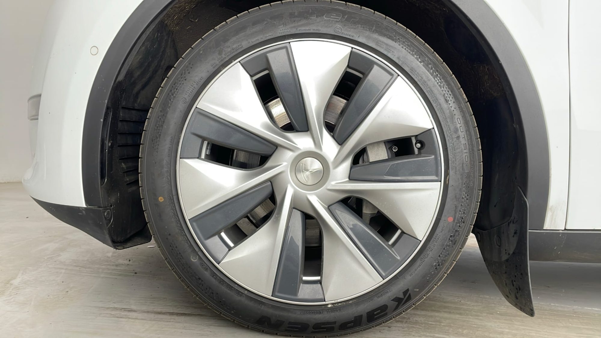 Tesla Model Y Dual Motor Long Range