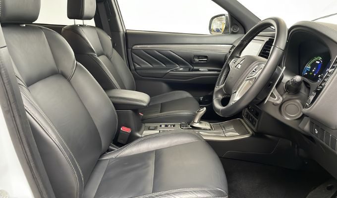 Mitsubishi Outlander PHEV