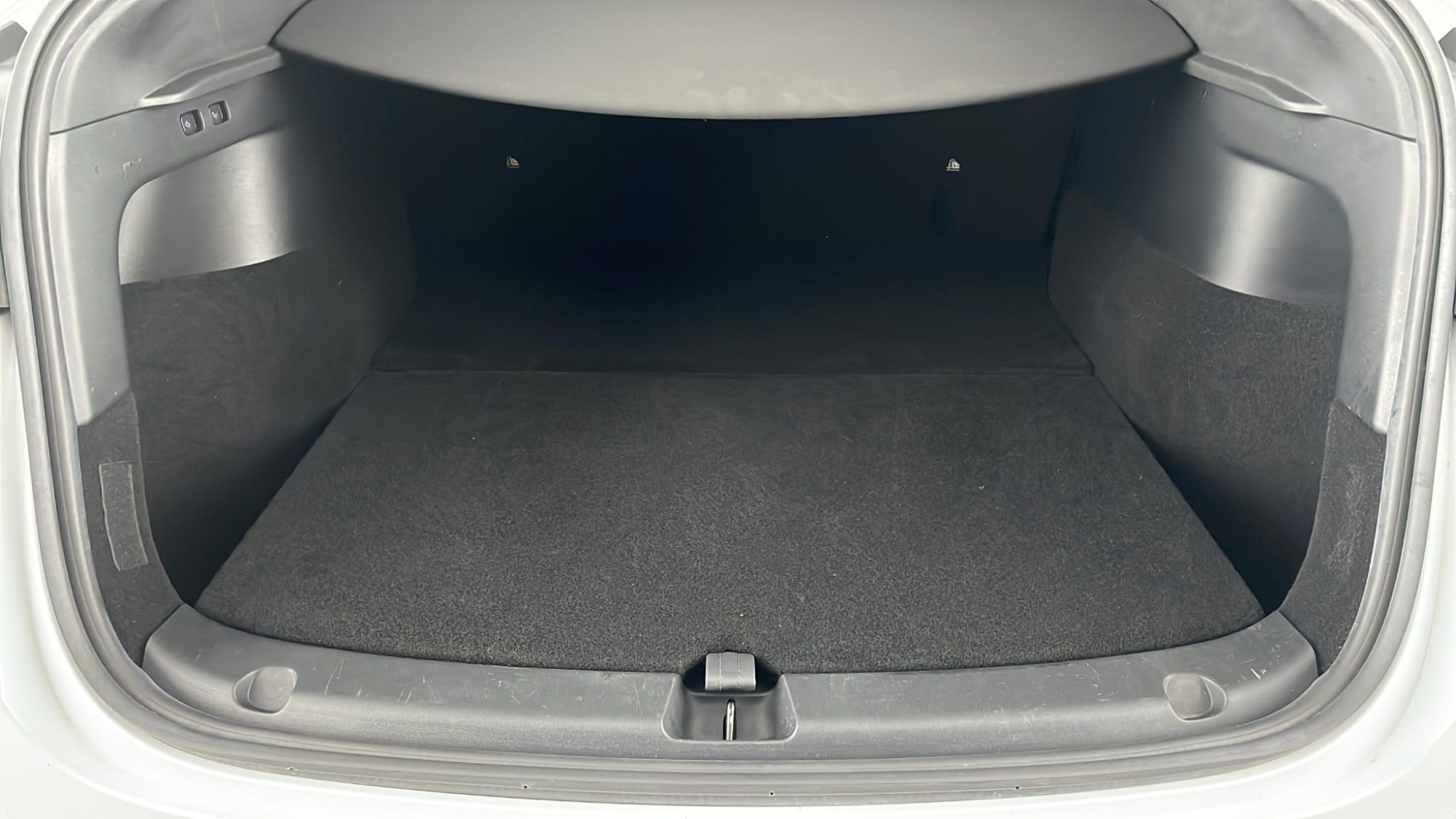 Tesla Model Y Dual Motor Long Range